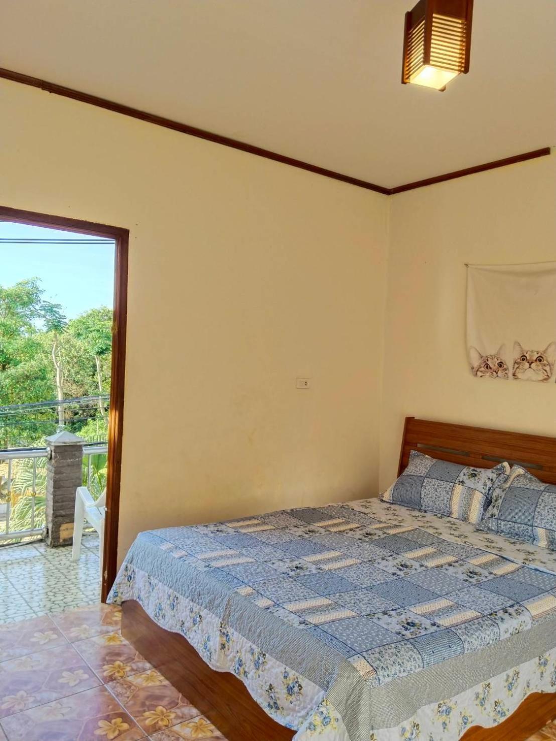 Tiki Bar-kantiang Homestay *